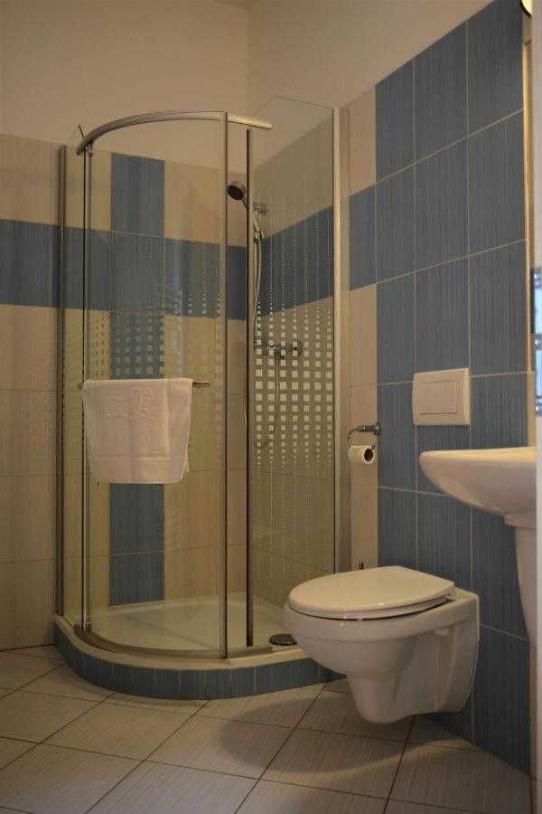 Hotel Praha Potštejn Buitenkant foto