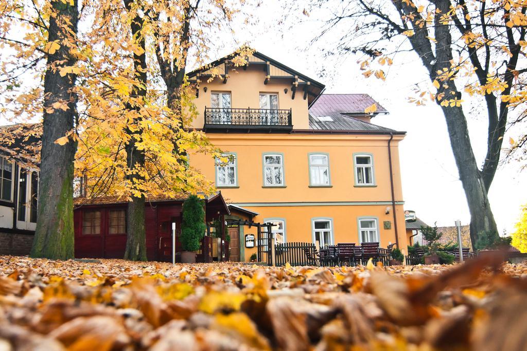 Hotel Praha Potštejn Buitenkant foto