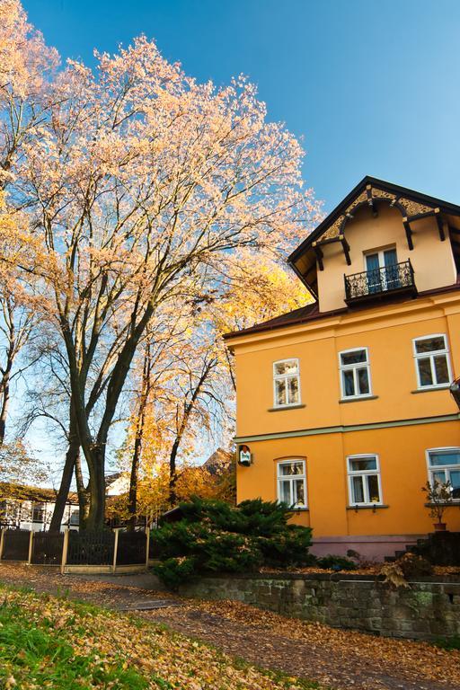 Hotel Praha Potštejn Buitenkant foto